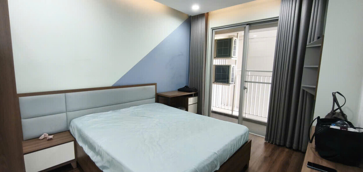 phong ngu can ho can ban 12 1170x553 - Bán căn hộ 110m2, 02pn, chung cư Scenic Valley 1, giá 10.9 tỷ, nhà đang có hợp đồng thuê ổn định.