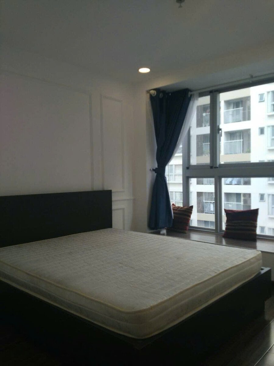 phong ngu can ho can ban gap - Bán căn góc chung cư Scenic Valley 1, 77m2, 02pn, giá 7.6 tỷ, nhà đang có hợp đồng thuê.