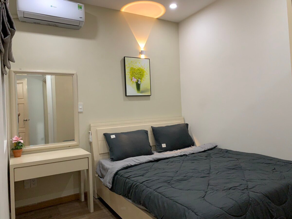 phong ngu can ho cho thue 4 - Cho thuê căn hộ đẹp tại Sky Garden 3. DT 68m2 Lầu cao- thiết kế 2 Phòng ngủ-2wc- Nội thất như hình- Giá 16 Triệu/Tháng