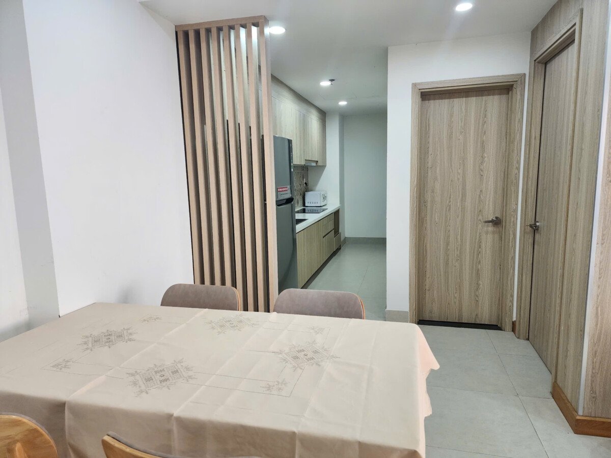 phong ngu can ho hung phuc cho thue 8 - Cho thuê nhanh căn hộ Hưng Phúc Happy Residences. DT 78m2 Thiết kế 2 Phòng-2wc- View biệt thự- Giá 18 Triệu/Tháng