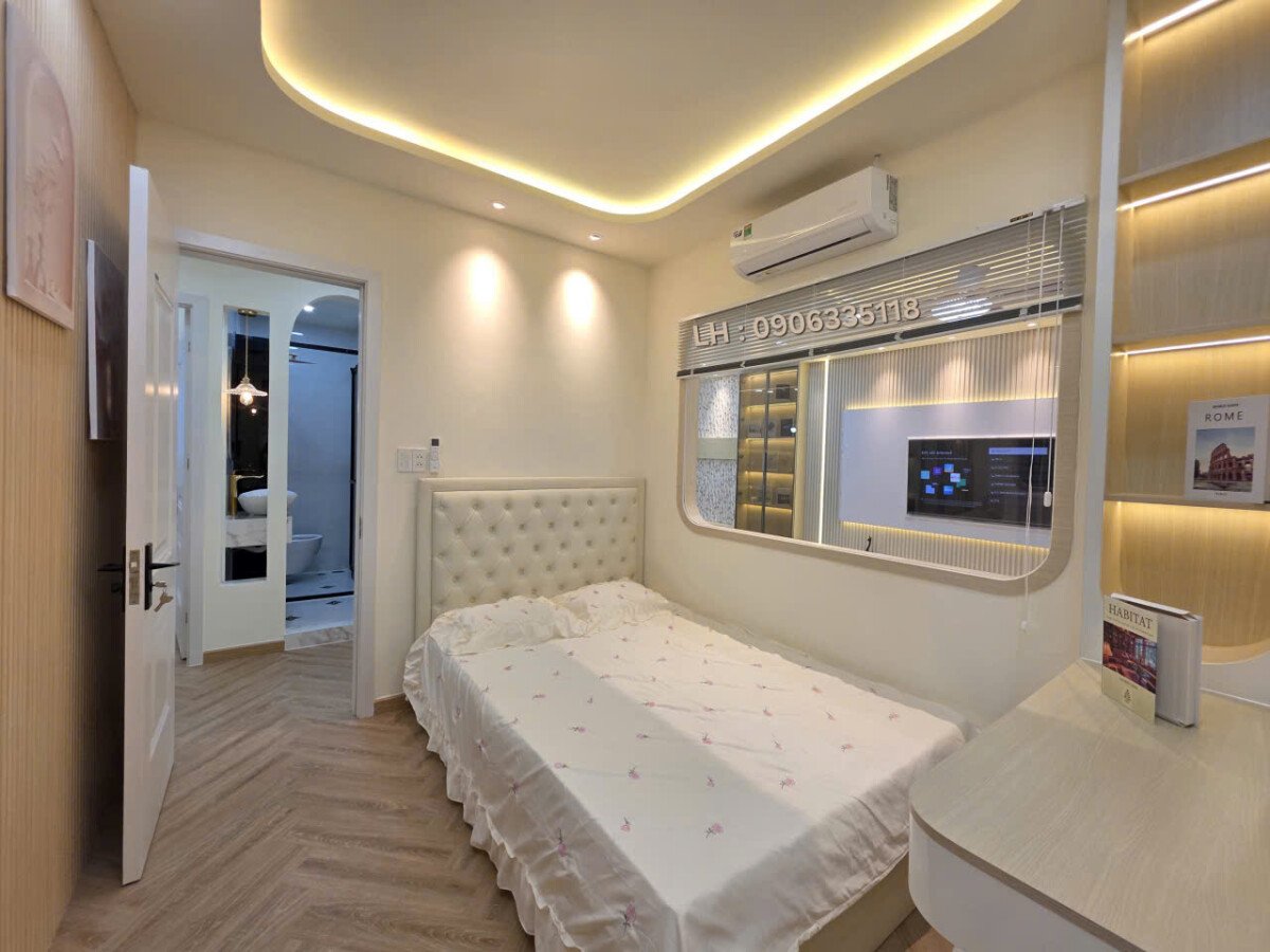 phong ngu dep sky garden 3 ban - Bán căn góc tại Sky Garden 3. DT 72m2 Nhà đẹp-mới 100%- Thiết kế 3 Phòng ngủ-2wc- Nội thất như hình- Giá 6.590 Tỷ