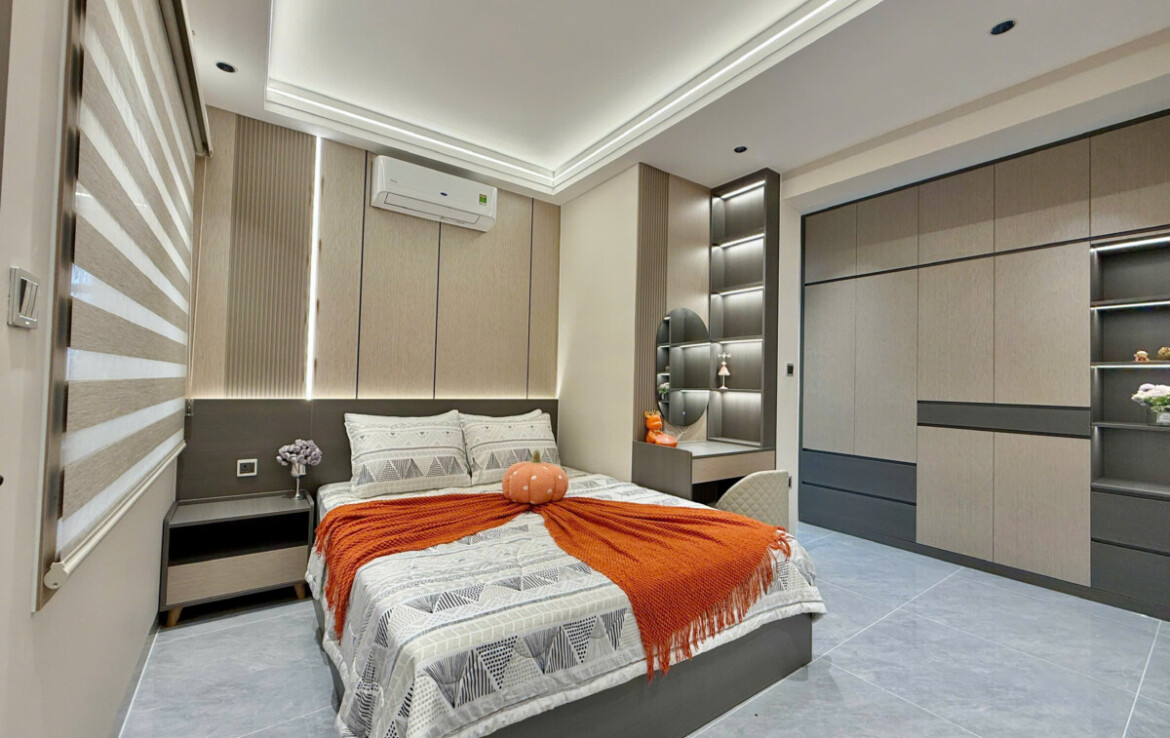 phong ngu lon can ho dep sky garden 3 8 1170x738 - Bán căn hộ đẹp tại Sky Garden 3. DT 56m2 Nhà mới 100% Thiết kế 2 Phòng ngủ-1wc View quận 1 rất đẹp- Giá 5.380 Tỷ