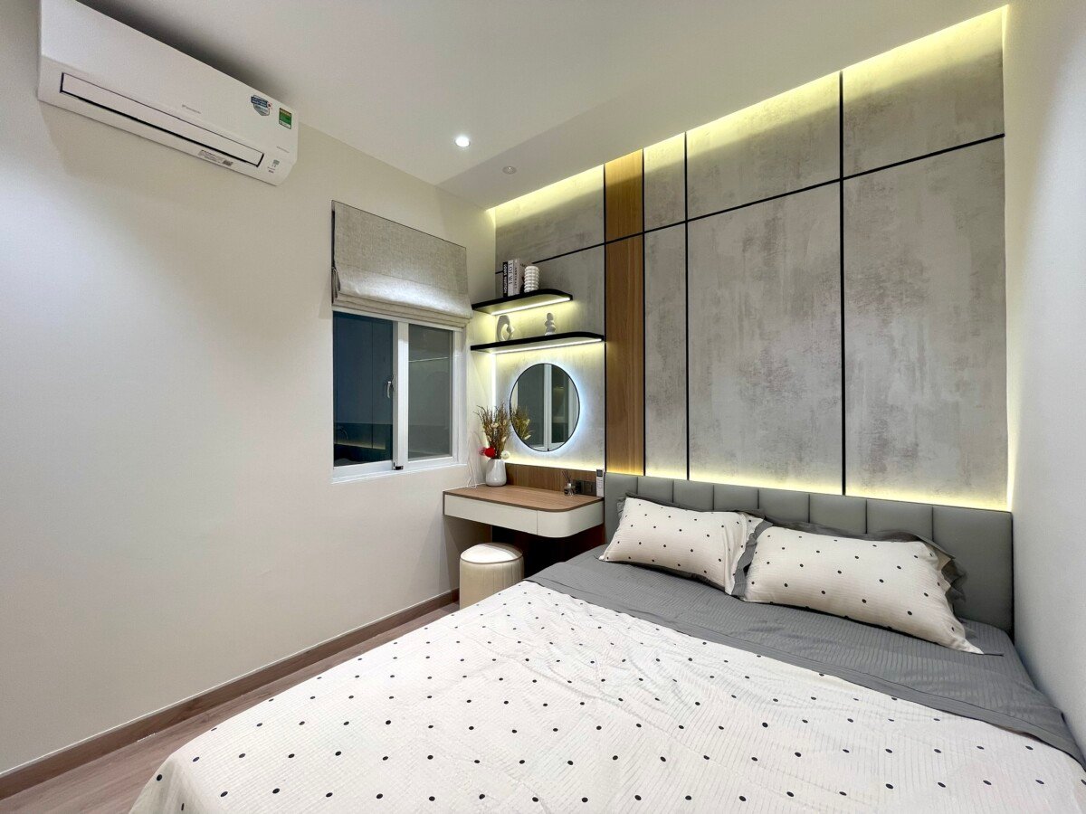 phong ngu master 3 - Cho thuê căn hộ Sky Garden 3. DT 71m2 Nhà đẹp- Nội thất cao cấp- 3 Phòng-2wc- Nội thất đầy đủ- Giá 25 Triệu/Tháng