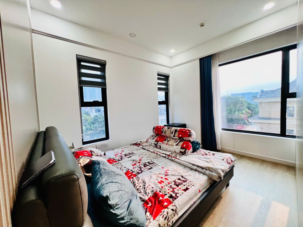 phong ngu nho 3 - Giá mua bán căn hộ 3pn chung cư Hưng Phúc Premier phường Tân Mỹ T1/2026