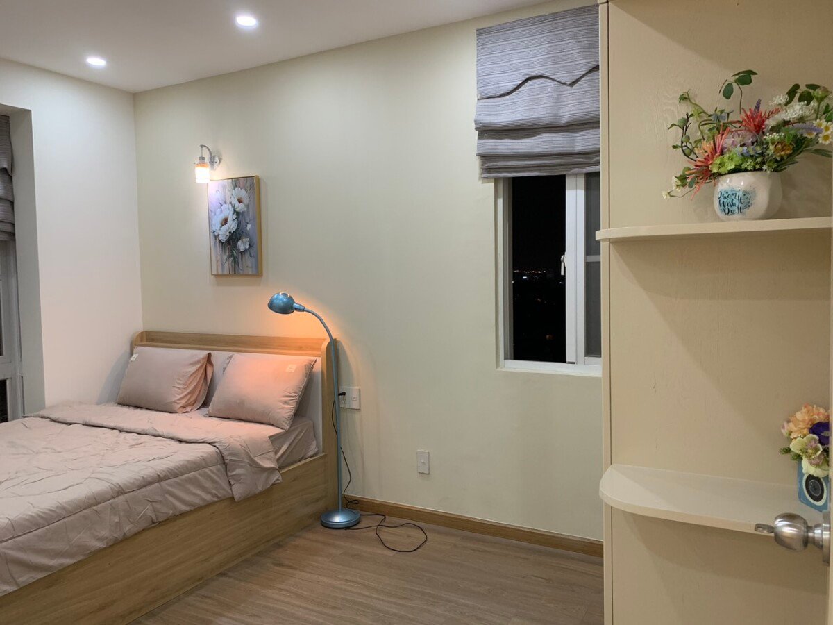 phong ngu phu cho thue - Cho thuê căn hộ đẹp tại Sky Garden 3. DT 68m2 Lầu cao- thiết kế 2 Phòng ngủ-2wc- Nội thất như hình- Giá 16 Triệu/Tháng