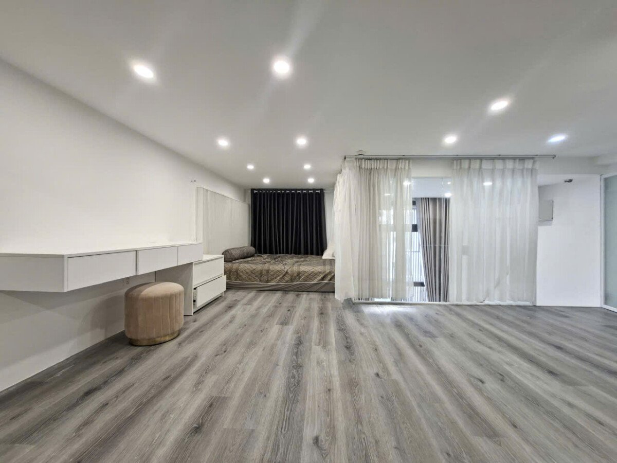 phong ngu tach biet 1 - Cho thuê nhanh Shop House Midtown Tòa M7. Vừa ở vừa kinh doanh. DT 70m2 Đủ nội thất- 1 phòng ngủ-1wc- Giá 19 Triệu/Tháng