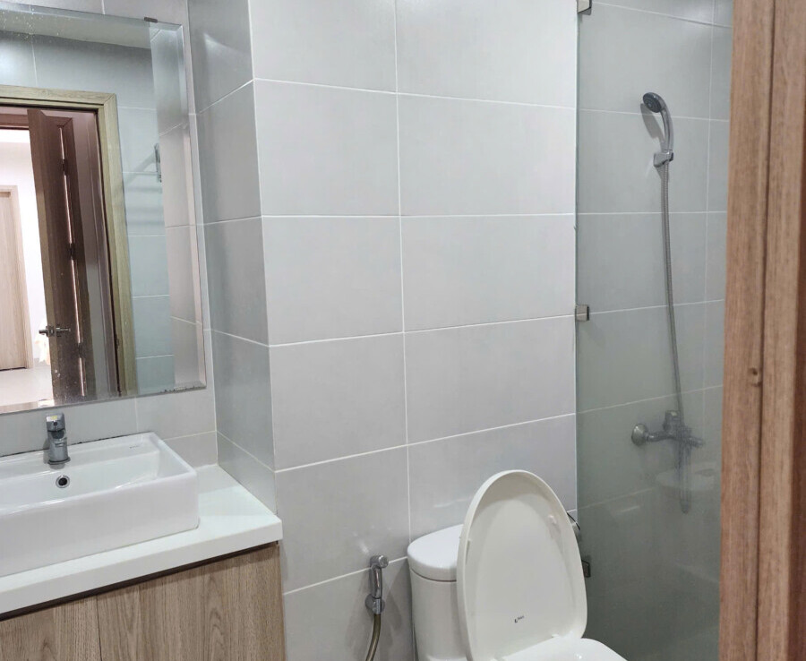 phong tam can ho cho thue 1 900x738 - Cho thuê nhanh căn hộ Hưng Phúc Happy Residences. DT 78m2 Thiết kế 2 Phòng-2wc- View biệt thự- Giá 18 Triệu/Tháng