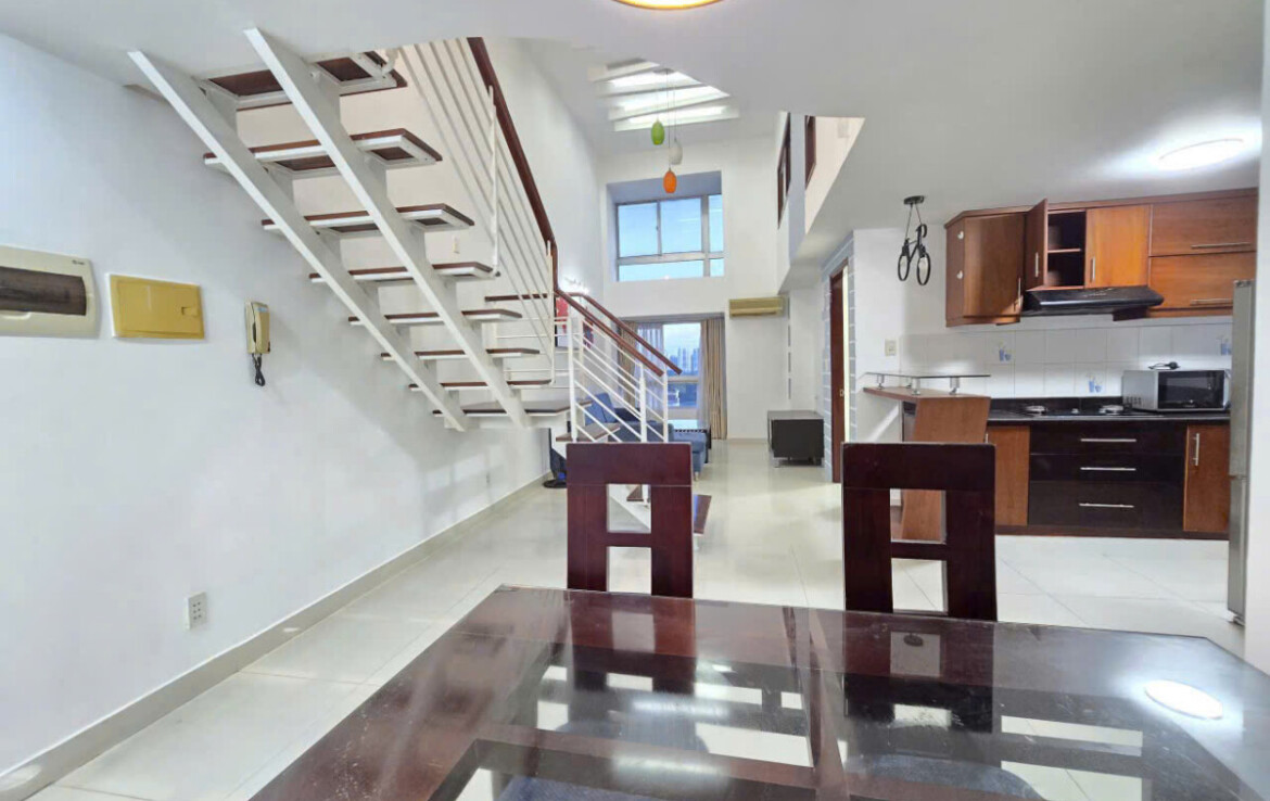 phpng khach cuc rong rai 1170x738 - Bán nhanh căn hộ Duplex Sky Garden 1. DT 140m2 Thiết kế 4 Phòng ngủ-3wc- Nhà hiện trạng như hình- Giá 7.8 Tỷ