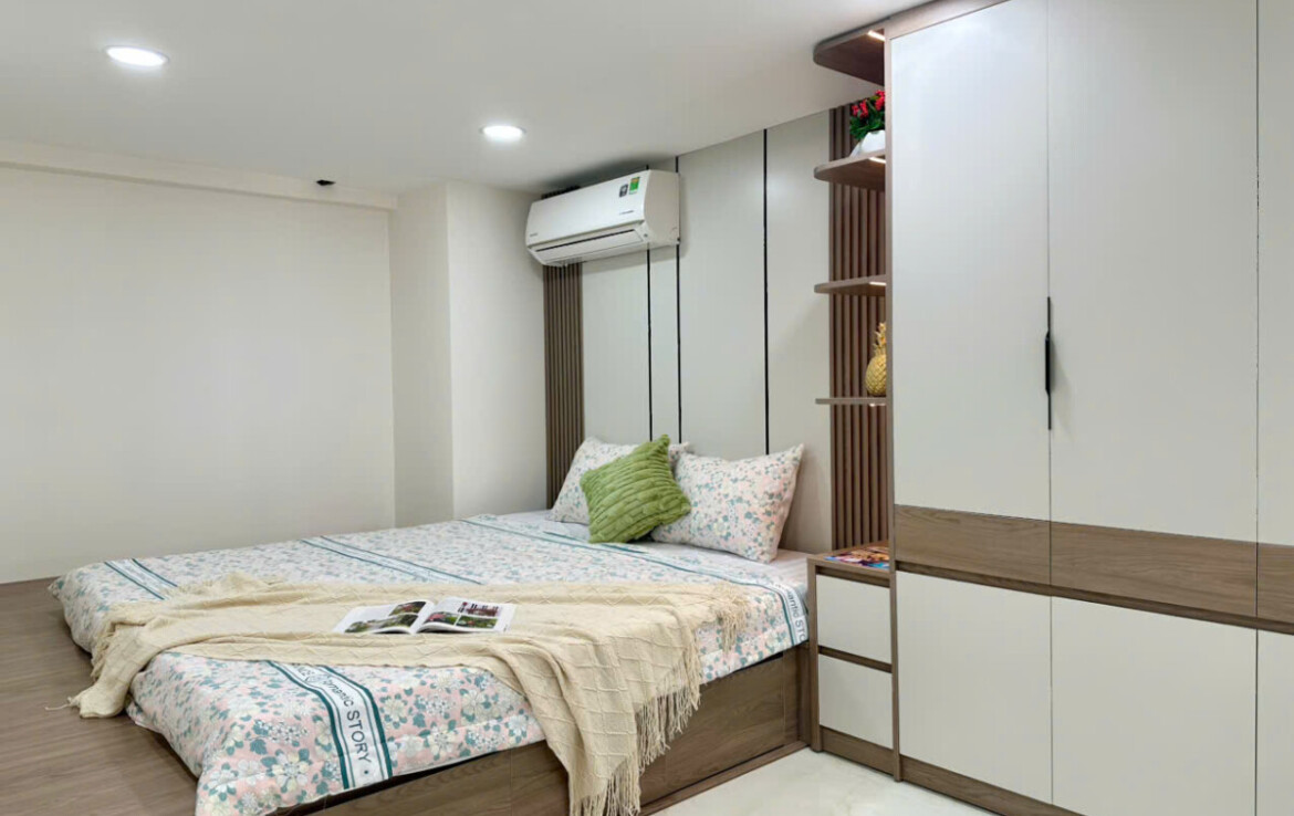 phpng ngu 4 dep can diplex ban 1170x738 - Bán căn Duplex Sky Garden 1. DT 120m2 Nhà đẹp- Mới 100%- Thiết kế 4 phòng ngủ-2wc- View nam- Giá 8.1 Tỷ