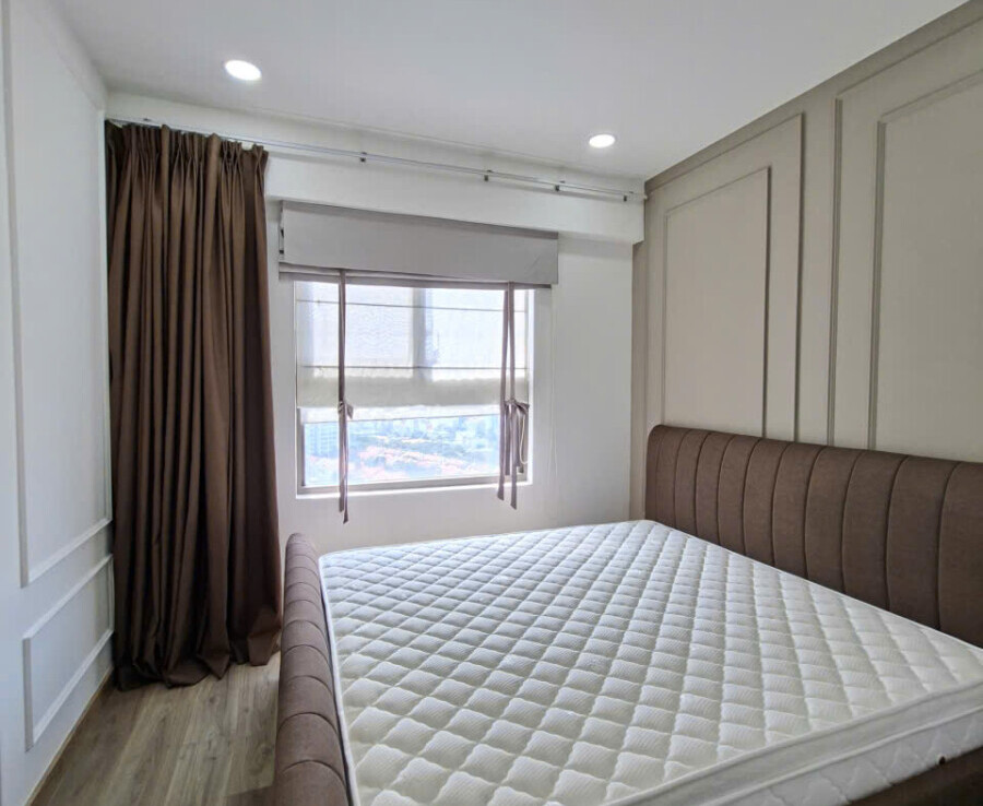 phpng ngu thu 3 cho thue 900x738 - Cho thuê căn hộ Saigon South Residence. DT 104m2 Nội thất cao cấp- 3 phòng ngủ-2wc- View trực diện hồ bơi- Giá 26 Triệu/Tháng