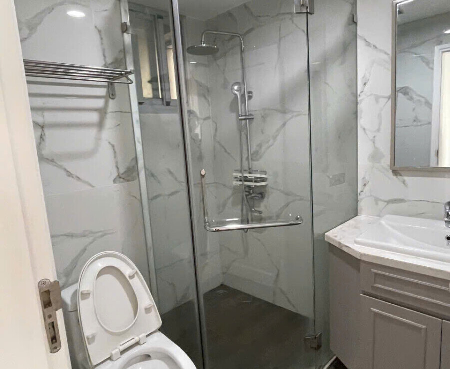 tollet can ho ban 13 900x738 - Bán căn hộ chung cư Scenic Valley 1, 02pn, giá 7.450 tỷ, đầy đủ nội thất + 01 ô đậu xe ô tô.