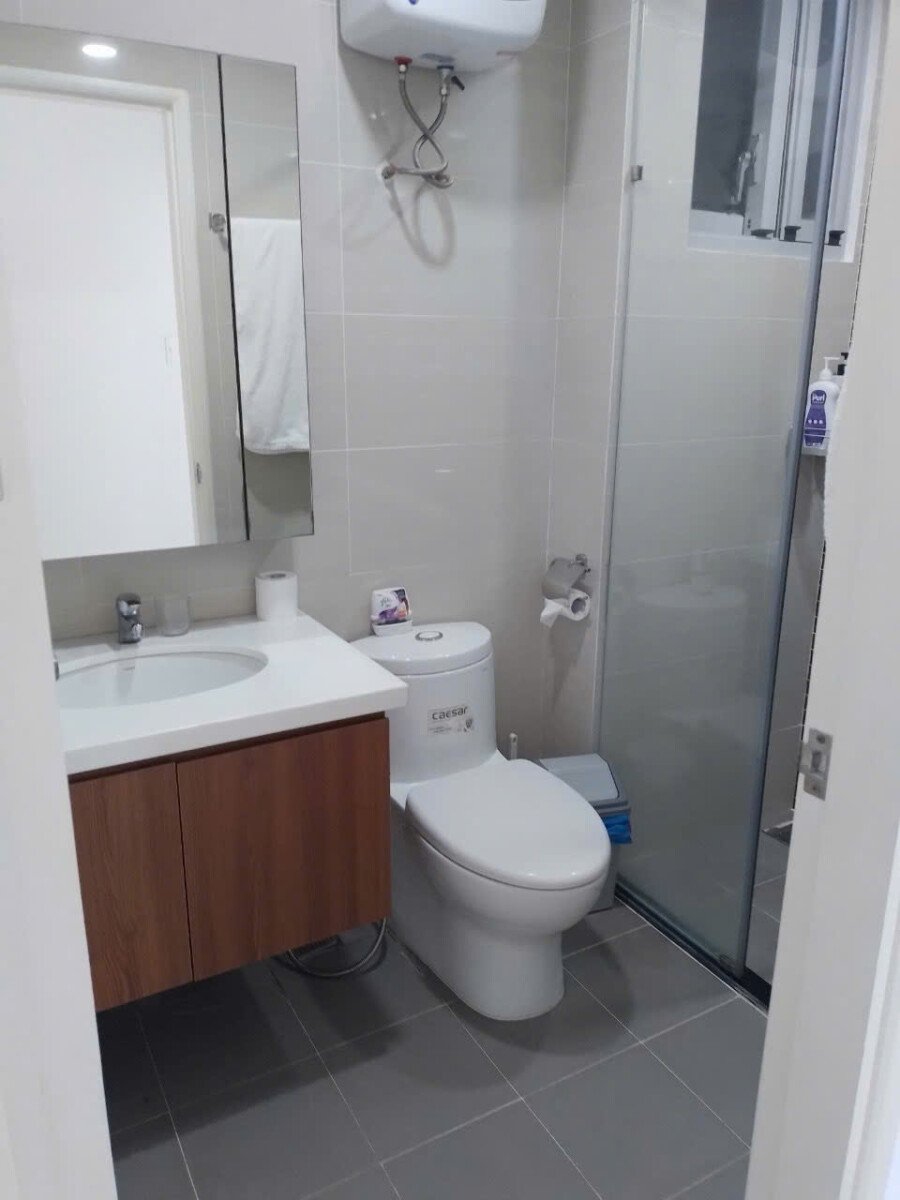 tollet can ho ban 6 - Bán căn hộ chung cư Scenic Valley 1, 71m2, 02pn, giá 6.650 tỷ, nội thất đầy đủ, view Đông Nam.