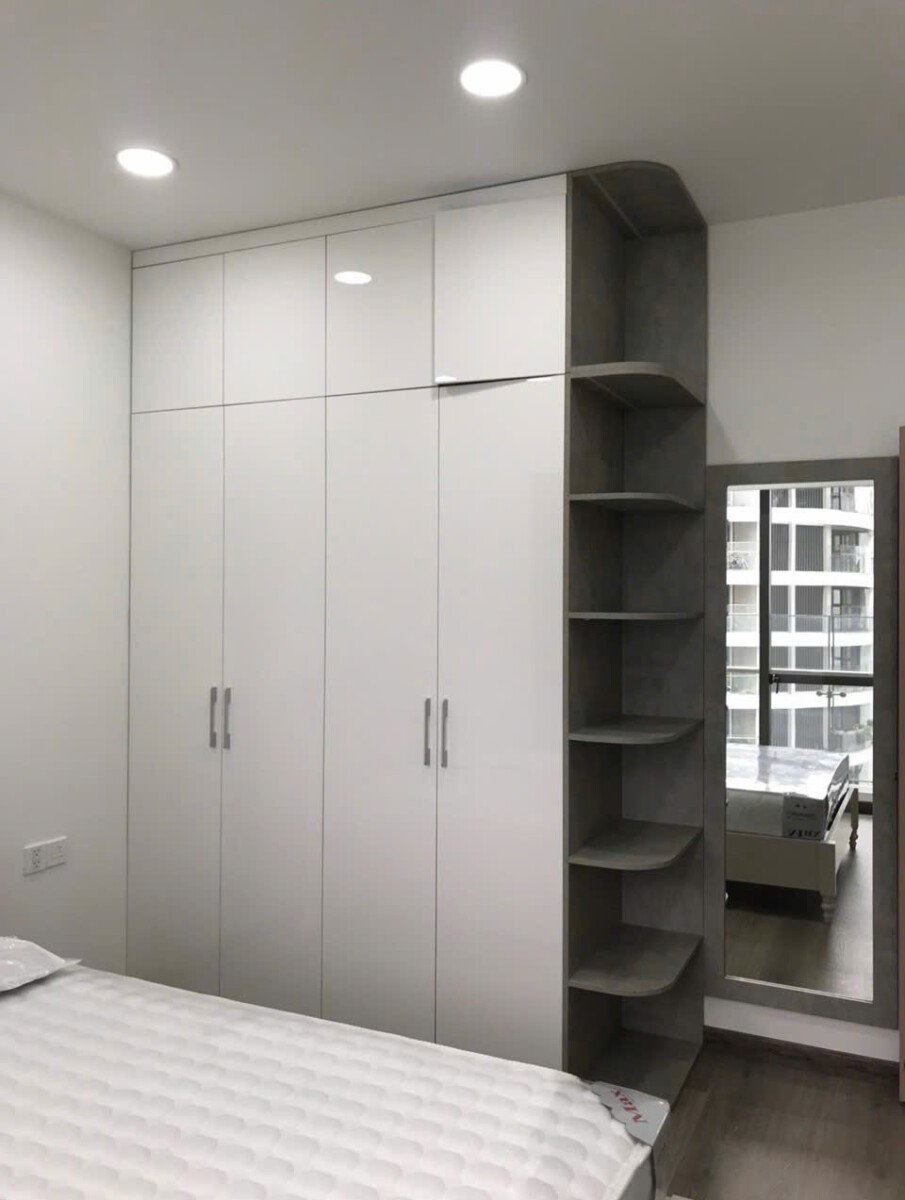 tu quan ao - Giá cho thuê căn hộ 3pn số 06 tòa B chung cư Riverpark Premier phường Tân Hưng T1/2026