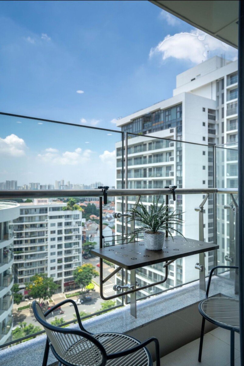 view balcony can ho 1 - Giá cho thuê căn hộ 3pn tòa C chung cư Riverpark Premier T1/2026