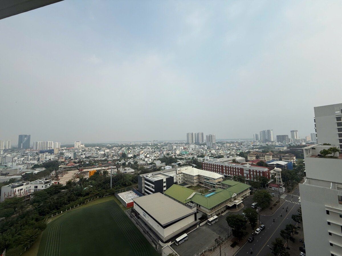 view banlcony can ho thoang lien ke truong quoc te nhat ban - Giá mua bán căn hộ 3pn số 05 tòa C chung cư The Peak phường Tân Mỹ T1/2026