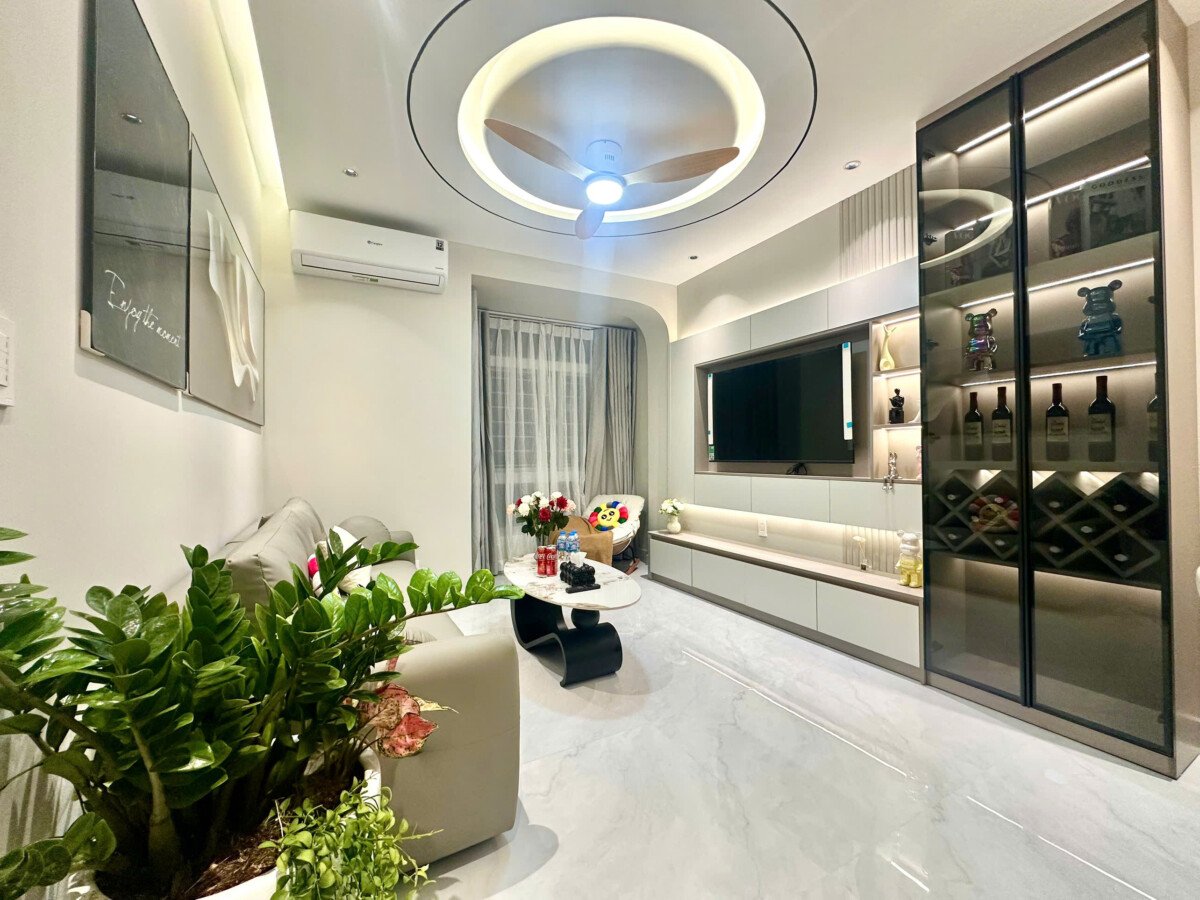 ban can ho sky garden 2 1 - Bán căn hộ đẹp tại Sky Garden 2. DT 71m2 Nhà mới-đẹp- lầu trung- 2 phòng-1wc- Nội thất mới 100%- Giá 5.950 Tỷ