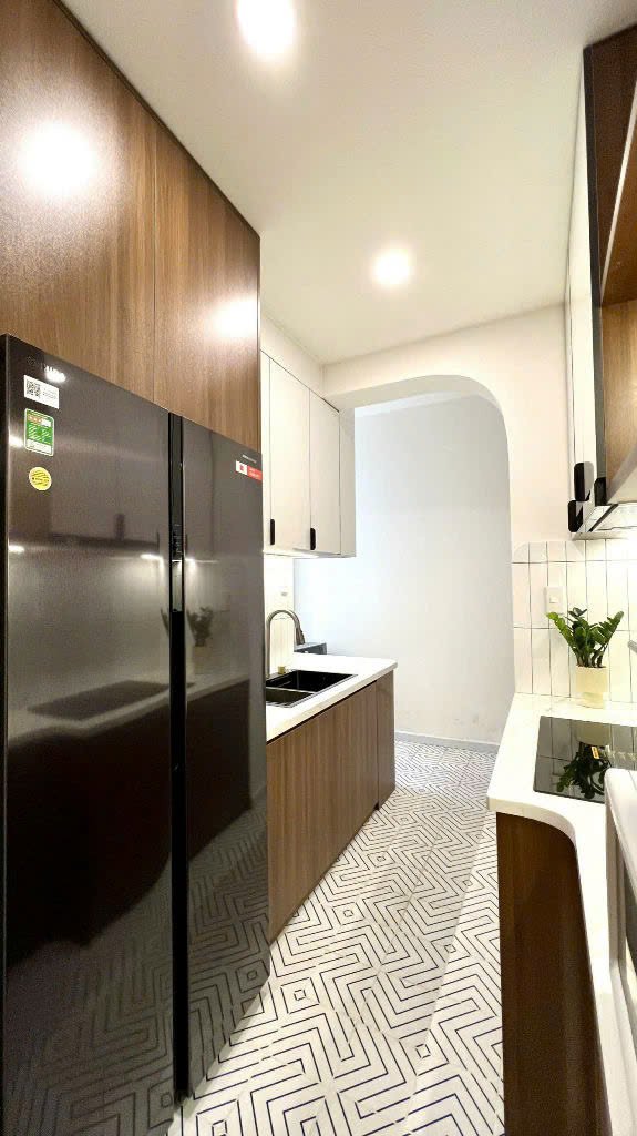 bep can ho can ban gap 1 - Bán căn hộ 70m2, chung cư Sky Garden 3, 03pn, giá 5.850 tỷ, nhà đang có hợp đồng thuê 19tr/tháng.