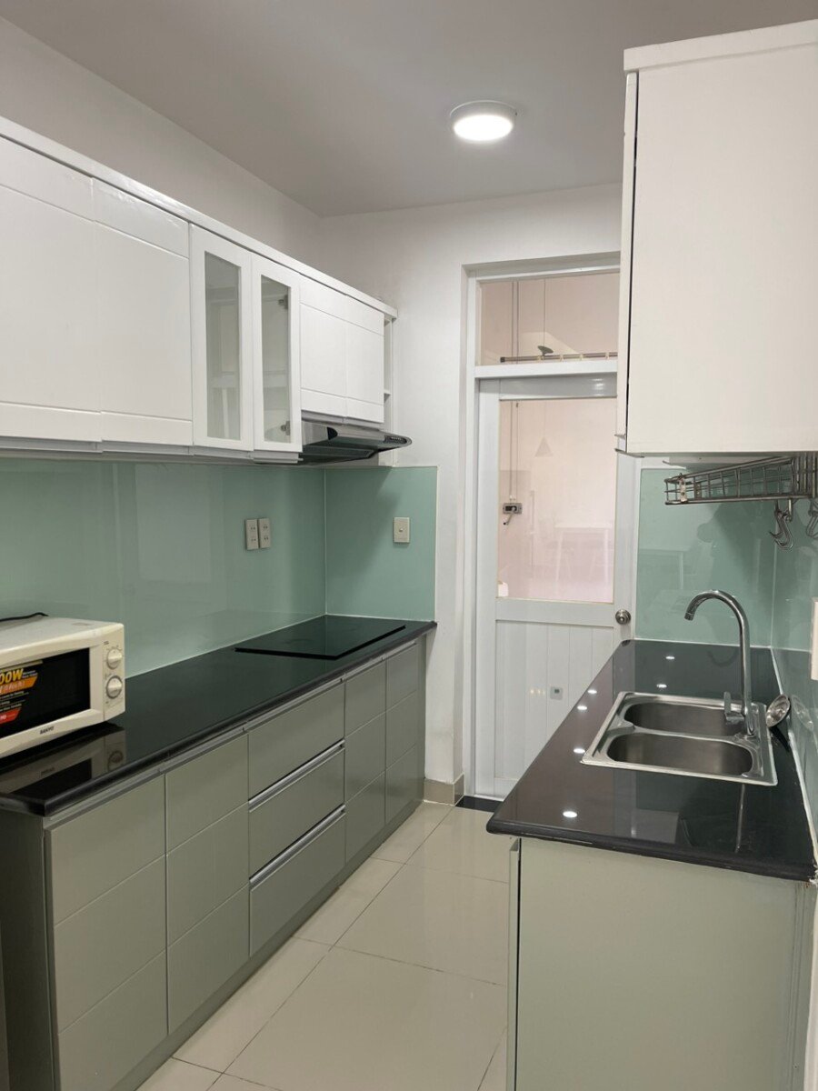 bep can ho cho thue 3 - Cho thuê căn hộ Sky Garden 3. DT 70m2 Thiết kế 3 Phòng ngủ-2wc- Nội thất như hình- Giá 16 Triệu/Tháng