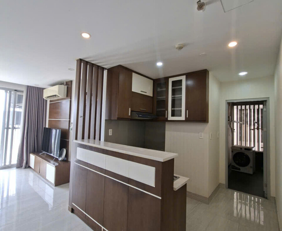 bep can ho scenic valley 1 3 900x738 - Cho thuê căn hộ Scenic Valley 1. DT 71m2 Lầu trung- 2 Phòng-2wc- Nhà trống vào ngay- Giá thuê 18 Triệu/Tháng