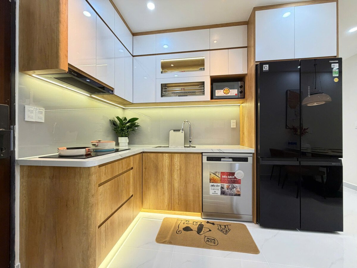 bep can ho sky 3 ban 1 - Bán căn hộ Sky Garden 3. DT 71m2 Nội thất cao cấp- thiết kế 3 Phòng ngủ-2wc- lầu cao- View Nam- Giá 6.690 Tỷ