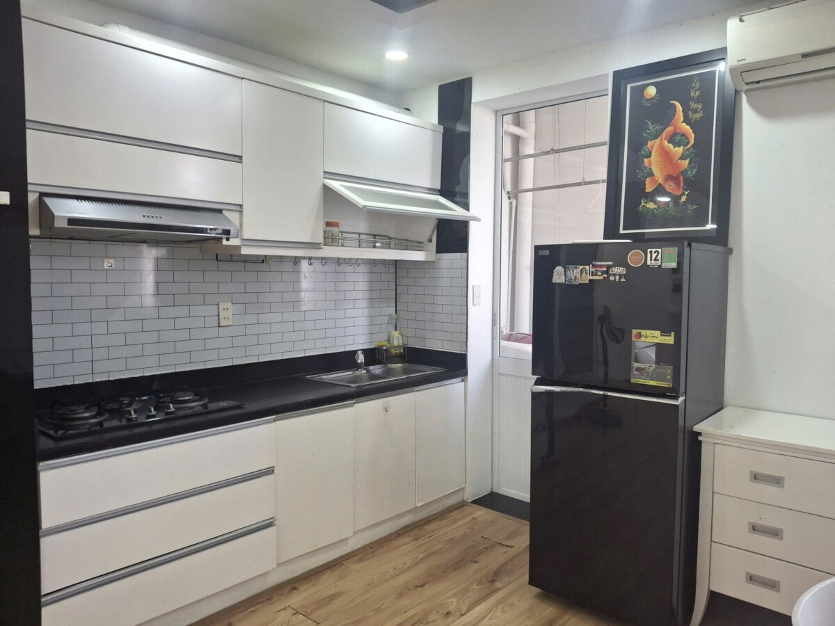 bep can ho sky garden 3 can cho thue 5 - Cho thuê căn hộ Sky Garden 3. DT 68m2 Nhà thiết kế 2 Phòng-1wc- View sông rất thoáng- Giá chỉ 13 Triệu/Tháng