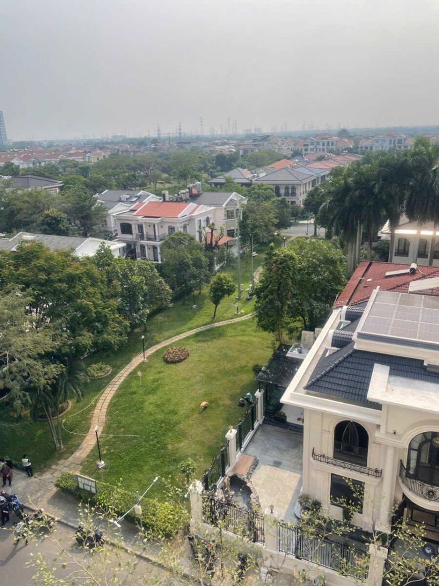 can ho ban lien ke cong vien va khu biet thu - Giá mua bán căn hộ 2pn tòa B chung cư Hưng Phúc Happy Residence view biệt thự