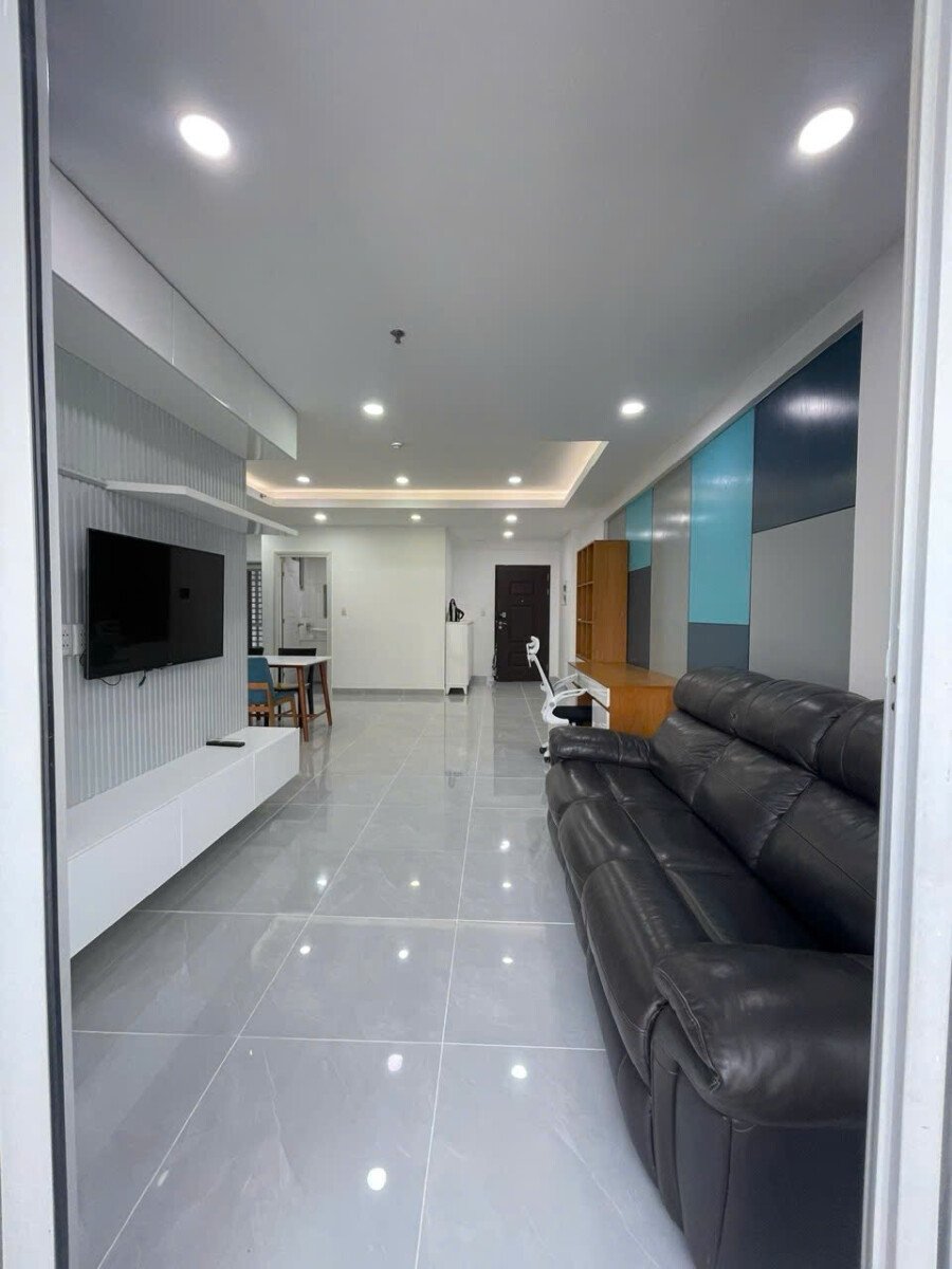 can ho scenic can ban - Cần bán căn hộ Scenic Valley 1. Căn góc 77m2 Lầu cao- 2 Phòng-2wc- Nội thất như hình- Giá chỉ 7.450 Tỷ