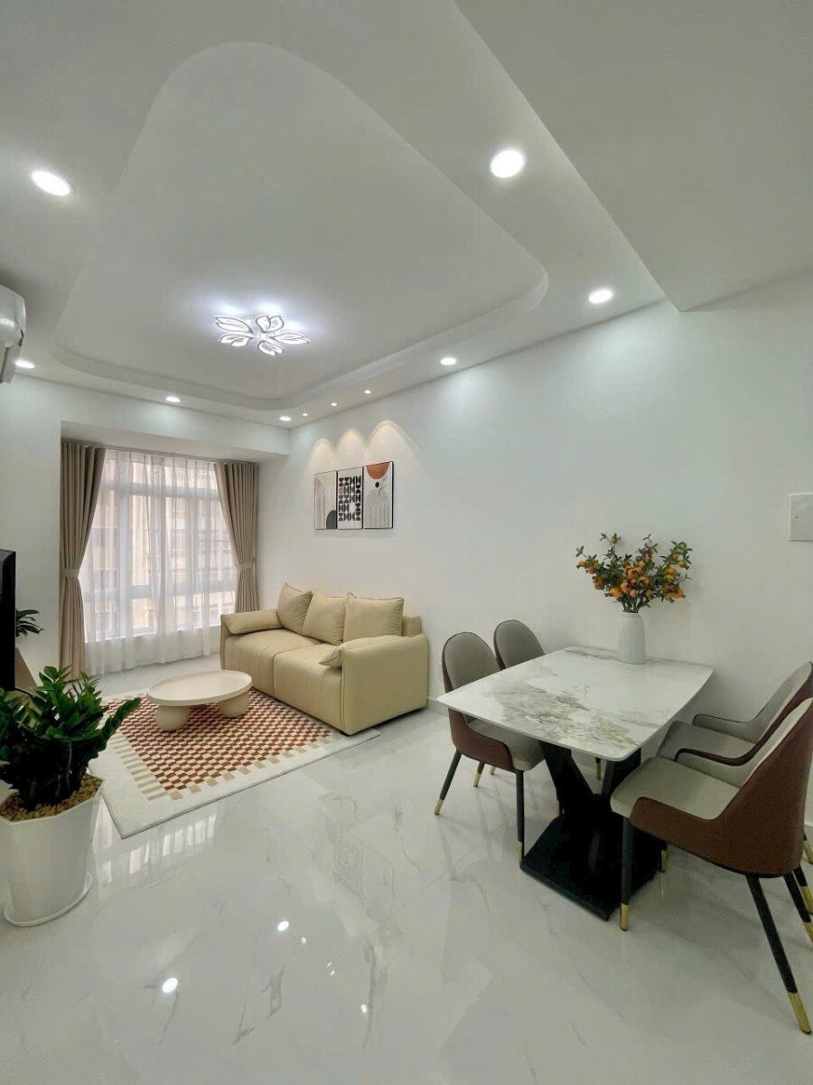 hinh anh phong khach can ho can ban 1 - Bán căn hộ 70m2, chung cư Sky Garden 3, 03pn, nhà đẹp, giá 5,868 tỷ, đầy đủ nội thất.