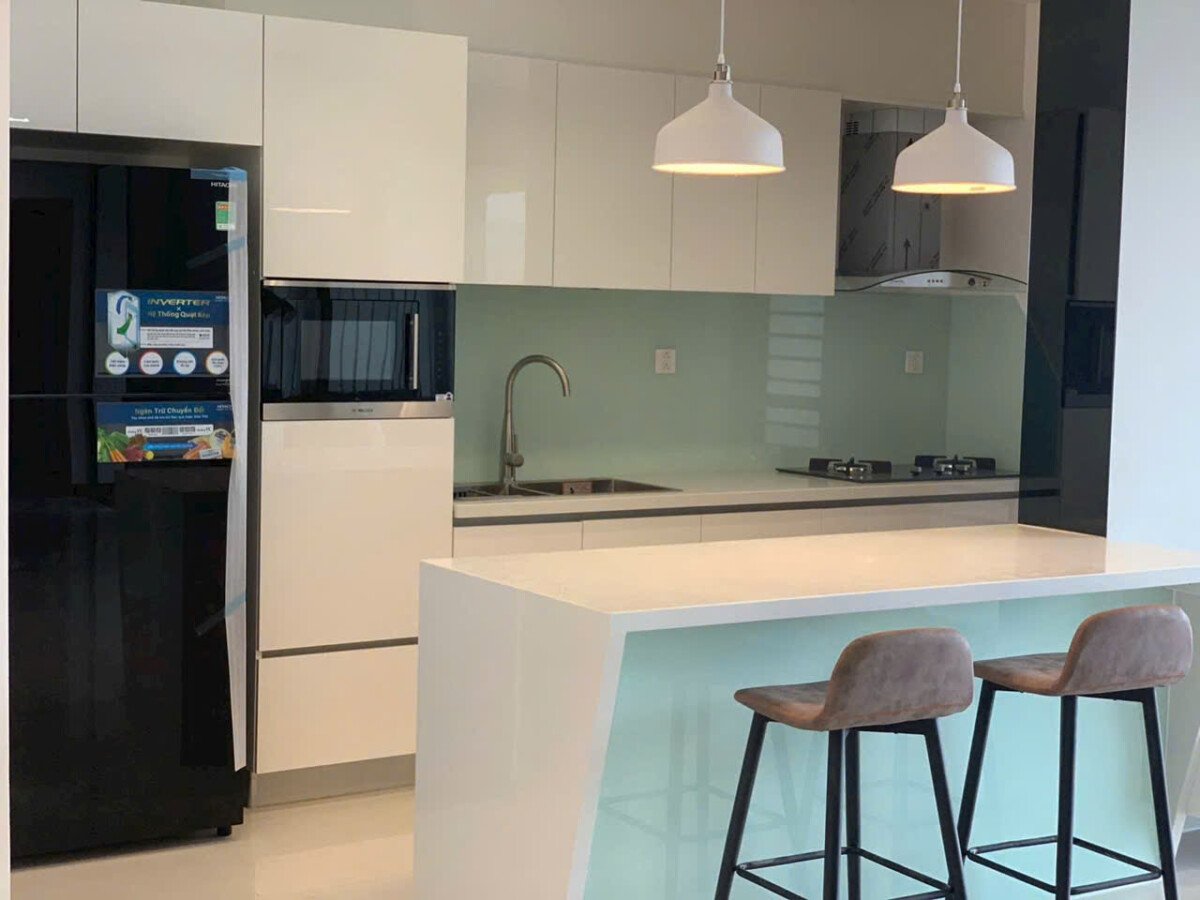 khong gian bep rong rai 6 - Giá mua bán căn hộ 3pn chung cư Riverpark Premier phường Tân Hưng T3/2026