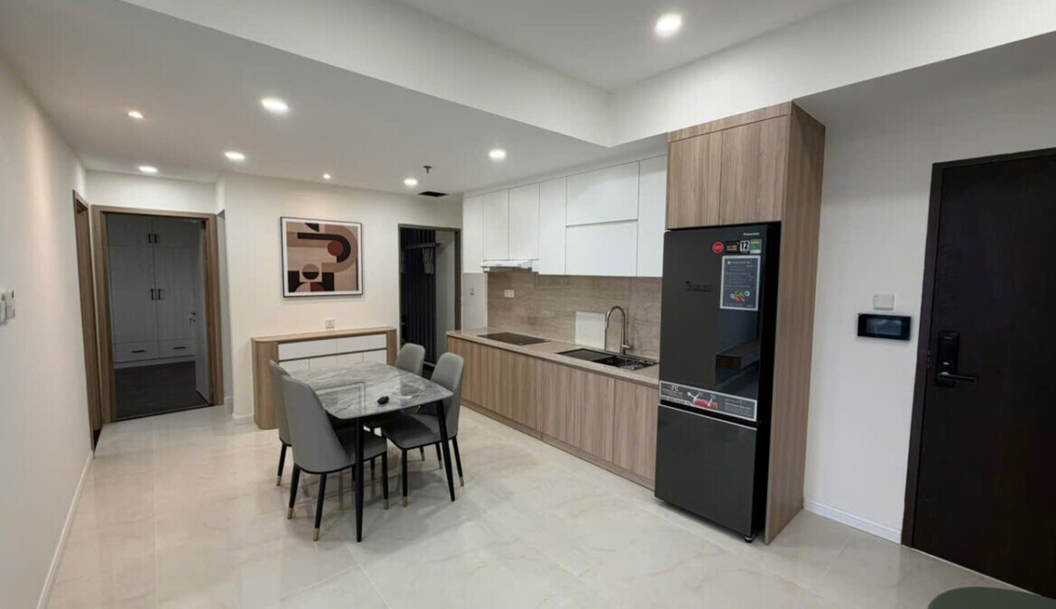 khong gian bep va phong an rong rai 1170x675 - Giá mua bán căn hộ 2pn tòa B chung cư Hưng Phúc Happy Residence phường Tân Mỹ T2/2026