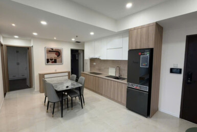 khong gian bep va phong an rong rai 385x258 - Giá mua bán căn hộ 2pn tòa B chung cư Hưng Phúc Happy Residence phường Tân Mỹ T2/2026