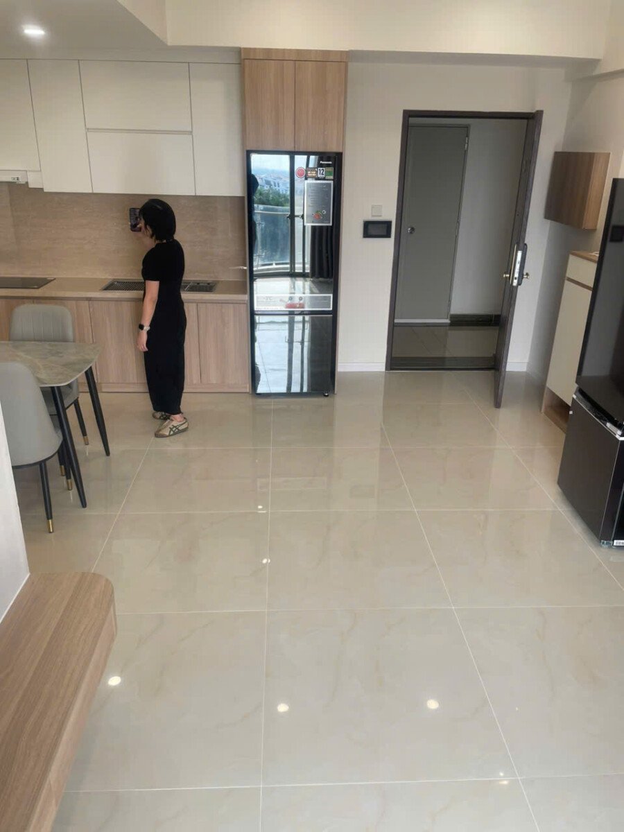 khong gian phong khach can ho - Giá mua bán căn hộ 2pn tòa B chung cư Hưng Phúc Happy Residence view biệt thự