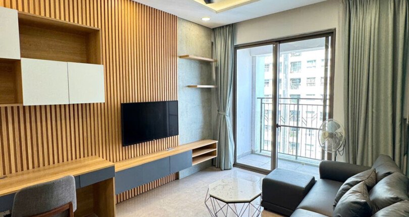 Bán căn hộ Saigon South Residences. DT 74m2 Lầu cao vút- view đông nam-2 phòng ngủ-2wc- Nội thất đầy đủ- Giá 6.050 Tỷ