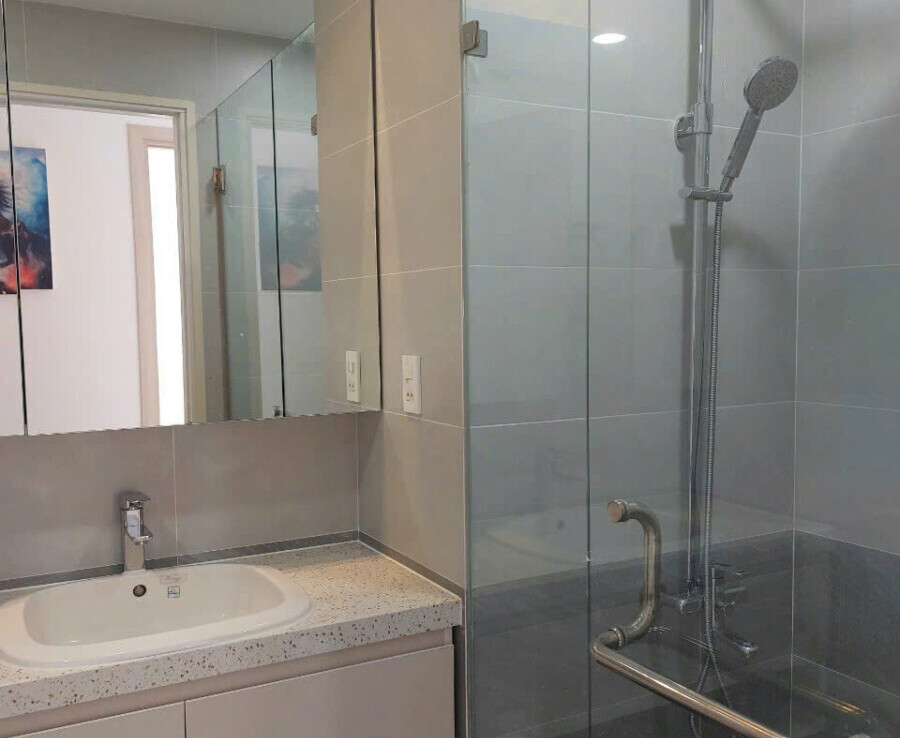 nha ve sinh 900x738 - Cho thuê căn hộ Green Valley. DT 86m2 Thiết kế 2 Phòng ngủ-2wc- Nội thất đầy đủ- Đang trống vào ngay- Giá 20 Triệu/Tháng