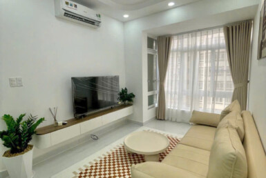 phong khach can ho ban 11 385x258 - Bán căn hộ 70m2, chung cư Sky Garden 3, 03pn, nhà đẹp, giá 5,868 tỷ, đầy đủ nội thất.