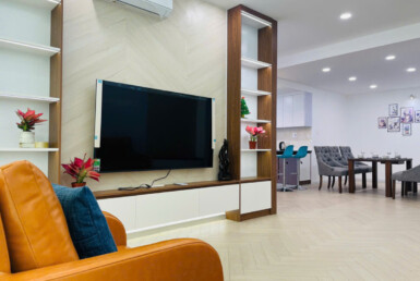 phong khach can ho can cho thue 2 385x258 - Bán căn hộ chung cư Grand View A, 118m2, 03pn, giá 12.5 tỷ, nội thất đầy đủ, xem nhà dễ.