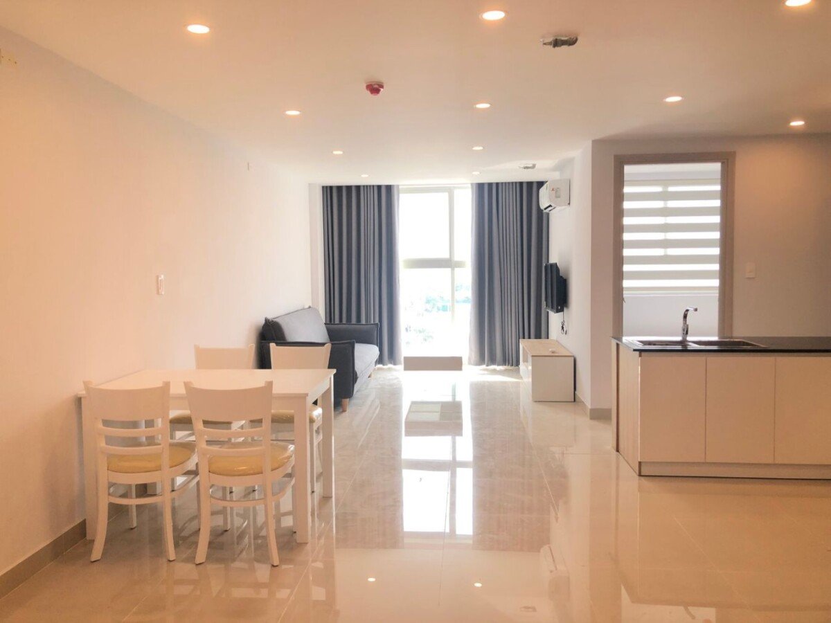 phong khach can ho cho thue - Bán căn hộ chung cư Scenic Valley 2, 77m2, tầng cao, 02pn, giá 7.6 tỷ + 01 ô đậu xe ô tô.