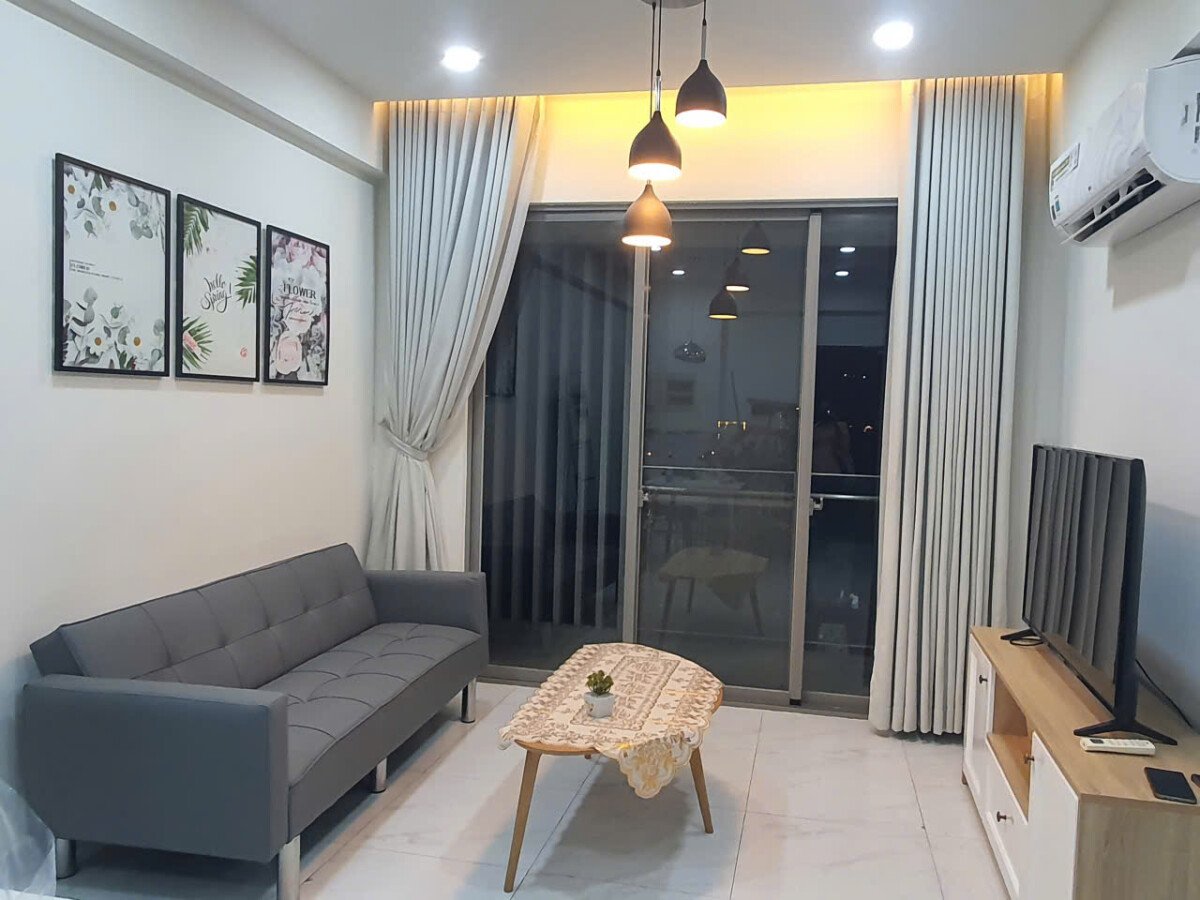 phong khach can ho hung phuc cho thue - Cho thuê căn hộ Hưng Phúc Happy residences. DT 98m2 Thiết kế 3 Phòng-2wc- View biệt thự- Giá thuê 25 Triệu/Tháng
