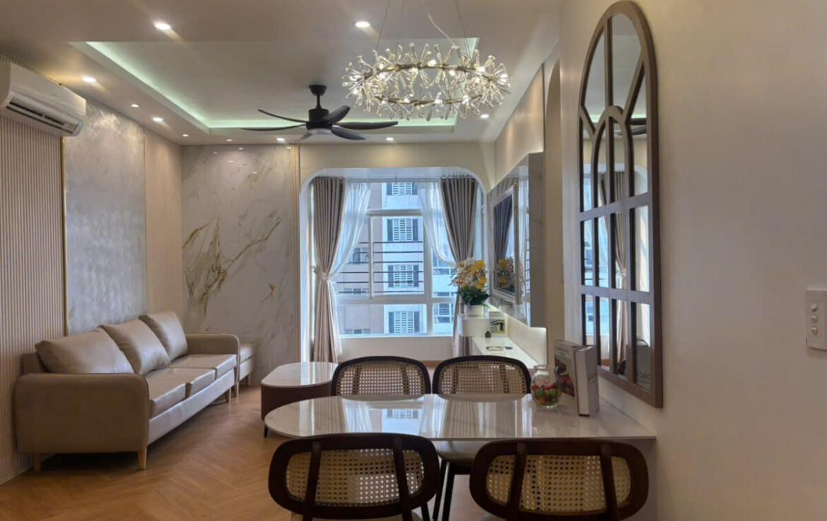 phong khach can ho sky garden 3 can ban 2 1170x738 - Bán căn góc Sky Garden 3. DT 75m2 Nhà đẹp thiết kế 3 Phòng ngủ-2wc- Sẵn khách thuê 28 Triệu/Tháng. Giá bán 7.180 Tỷ