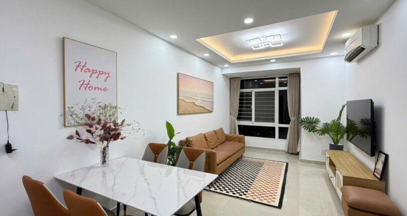 Bán căn hộ Sky Garden 3. DT 70m2- Nhà đẹp- Giá tốt- thiết kế 3 Phòng ngủ-2wc- Nội thất như hình- Giá chỉ 5.850 Tỷ