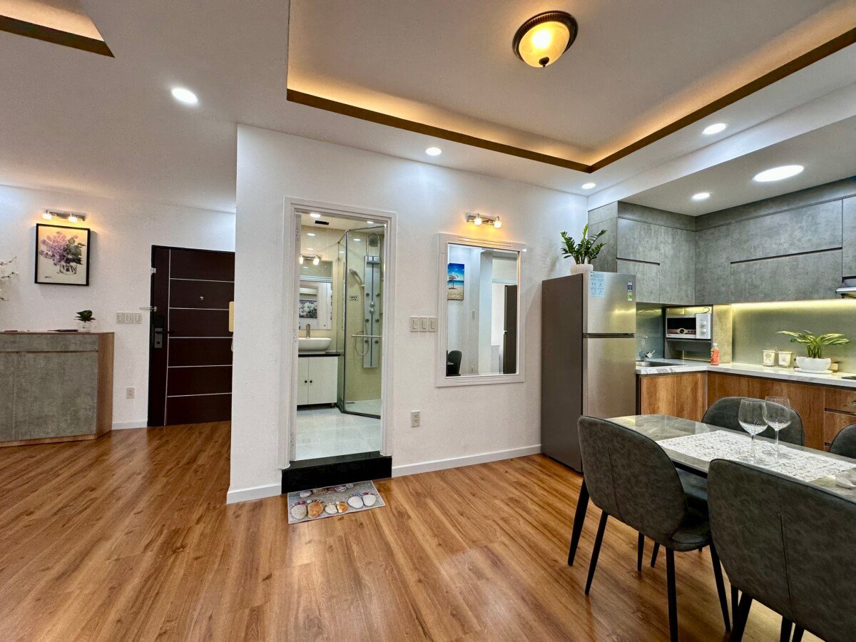 phong khach rong can ho sky garden 3 18 - Bán căn hộ Sky Garden 3. DT 56m2 Nhà đẹp- View không bị chắn-1 Phòng ngủ-1wc- Giá bán 4.9 Tỷ (TL)