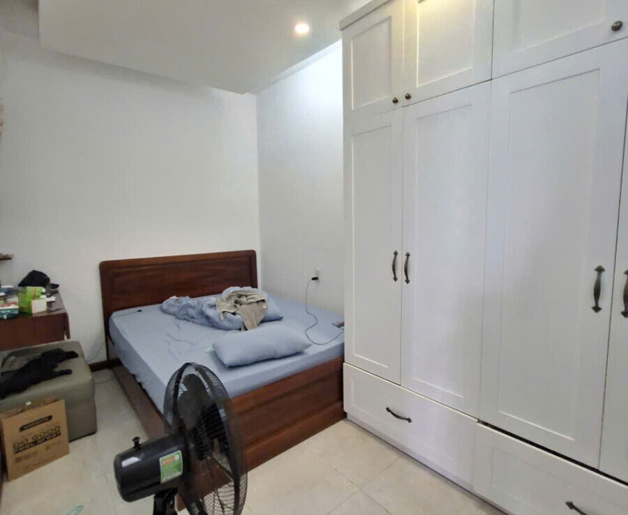 phong ngu 1 3 900x738 - Cho thuê căn hộ Sky Garden 2. DT 81m2 Thiết kế 3 Phòng ngủ-2wc- View hồ bơi- đầy đủ nội thất- Giá rẻ 13 Triệu/Tháng