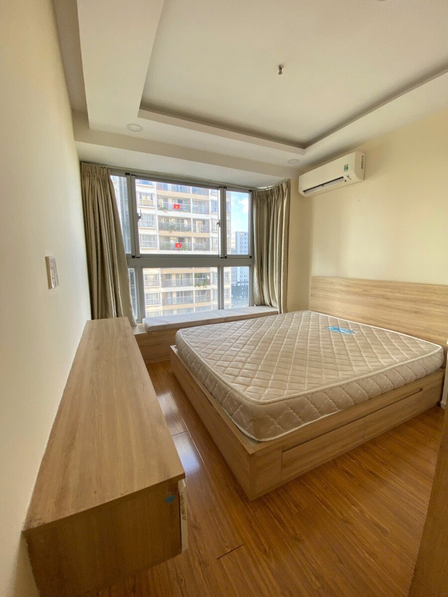 phong ngu 1 can ho ban - Bán căn hộ Scenic Valley 1. DT 71m2 Nhà đẹp-Lầu cao- View trực diện hồ bơi- 2 Phòng-2wc- Giá 7.490 Tỷ