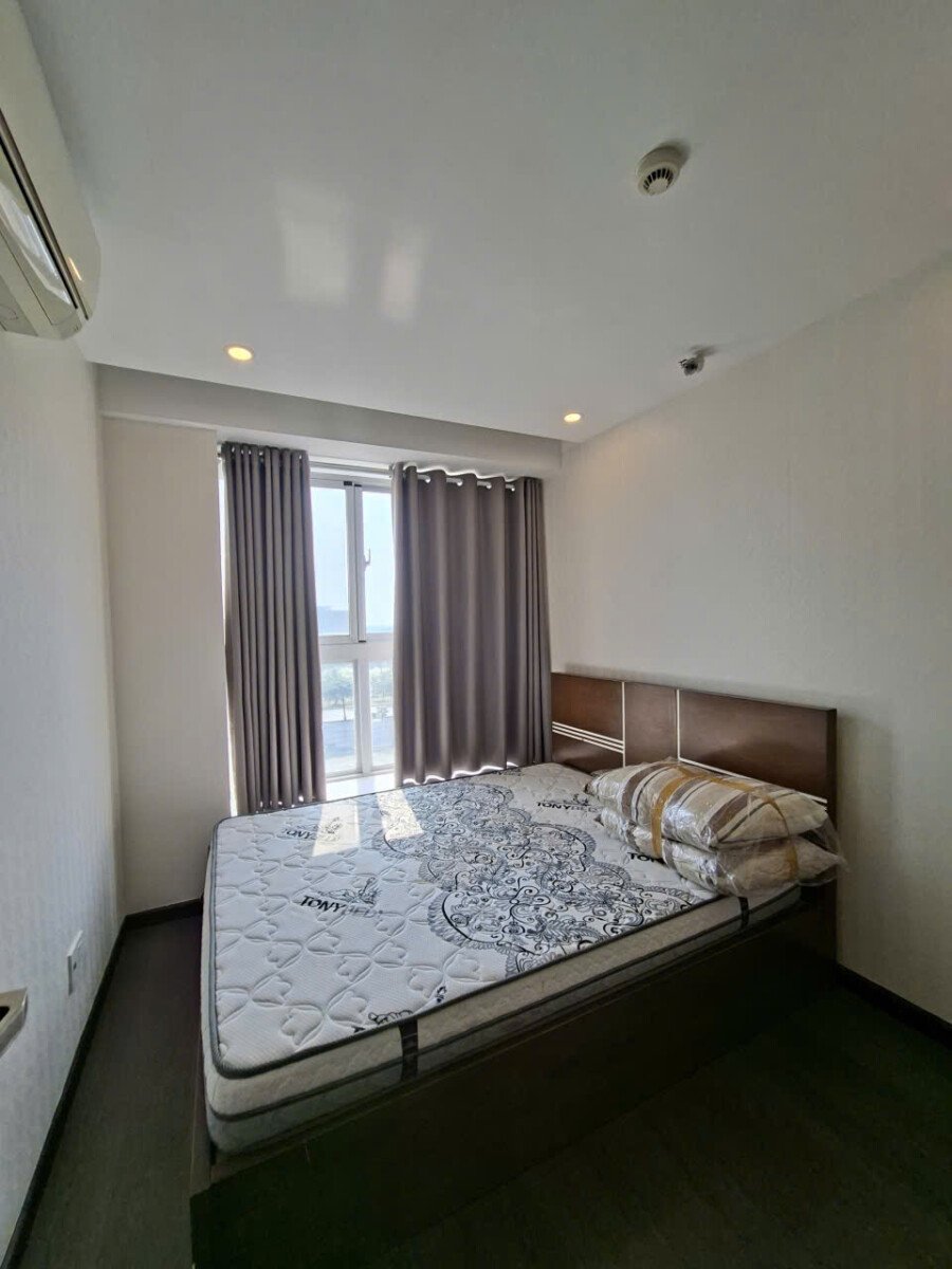 phong ngu 1 can ho scenic valley 1 14 - Cho thuê căn hộ Scenic Valley 1. DT 71m2 Lầu trung- 2 Phòng-2wc- Nhà trống vào ngay- Giá thuê 18 Triệu/Tháng