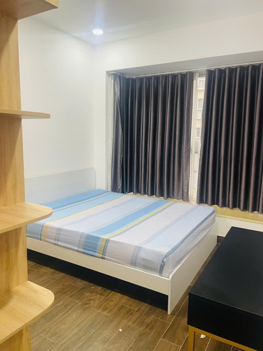 phong ngu can ho can cho thue 1 - Chung cư Scenic Valley 1, 71m2, 02pn, giá bán nhanh 7 tỷ, đầy đủ nội thất, nhà đang có hợp đồng thuê.