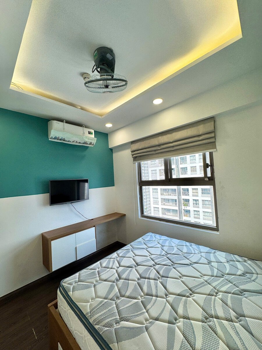phong ngu dep 1 - Bán căn hộ Saigon South Residences. DT 74m2 Lầu cao vút- view đông nam-2 phòng ngủ-2wc- Nội thất đầy đủ- Giá 6.050 Tỷ