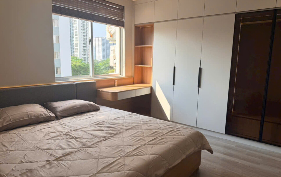 phong ngu master 3 1170x738 - Giá mua bán căn hộ 3pn tòa A chung cư Mỹ Khánh 4A phường Tân Hưng T3/2026