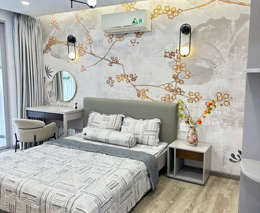 phong ngu rong rai day du noi that giuong nem 900x738 - Giá cho thuê căn hộ 3pn tòa D chung cư Scenic Valley 1 phường Tân Mỹ T3/2026