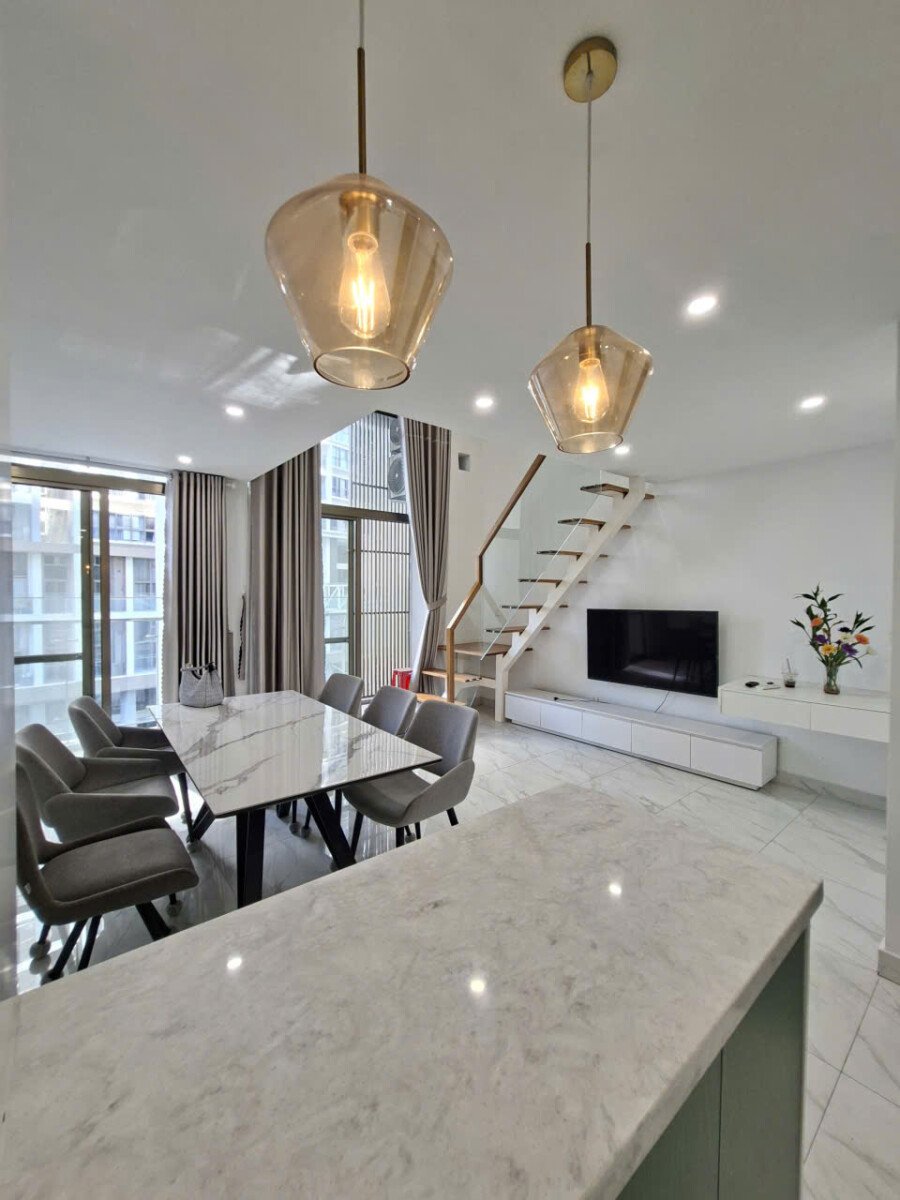 shophouse kinh doanh midtown cho thue - Cho thuê nhanh Shop house Midtown Tòa M7- Trệt lửng 70m2- Nhà đẹp- Đủ nội thất- Giá thuê 19 Triệu/Tháng