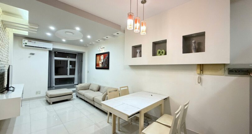 Bán căn hộ Sky Garden 2. DT 71m2 Thiết kế 2 Phòng-1wc- Nội thất như hình- Lầu cao- Giá bán 5.150 Tỷ